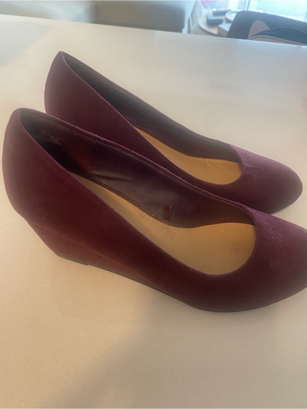 George Burgundy/Maroon size 6